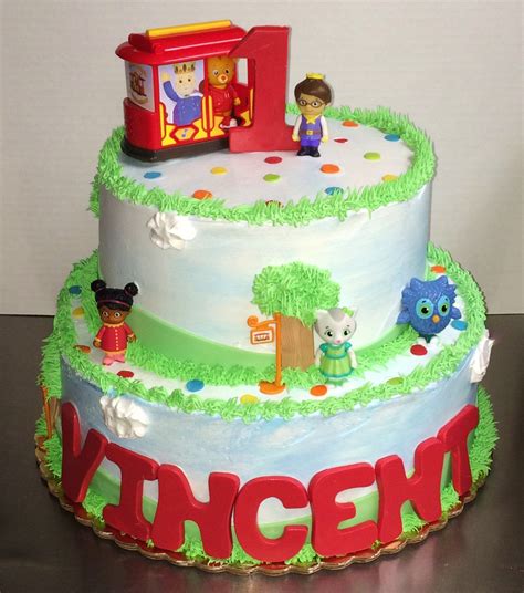 daniel tiger's neighborhood birthday cake